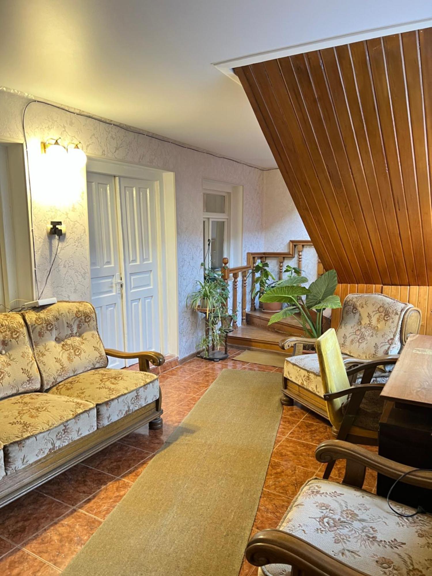 Guesthouse Lilia &Wine Celler Telavi Eksteriør billede